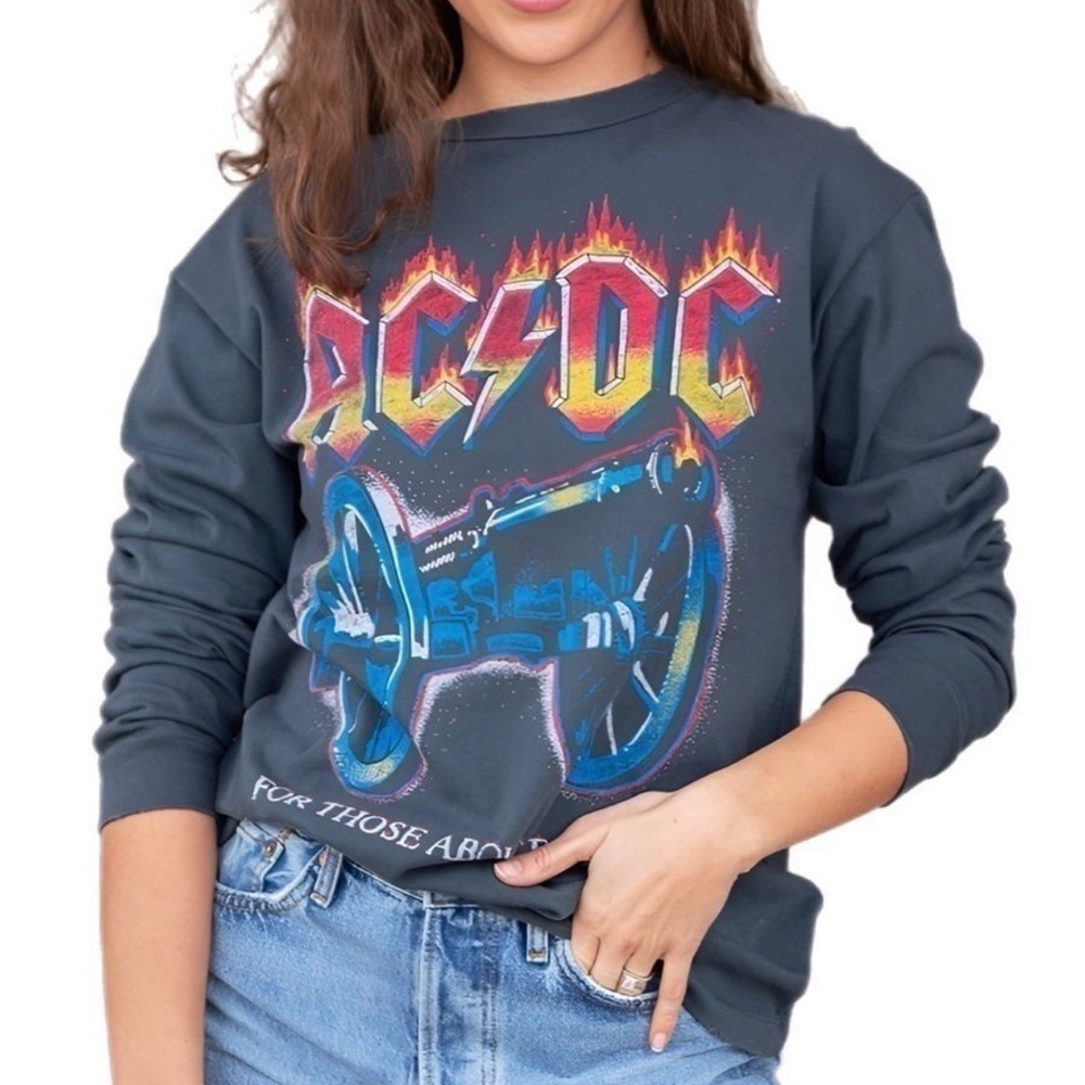 Daydreamer AC DC For Those About To Rock Long Sleeve Tee Size Small